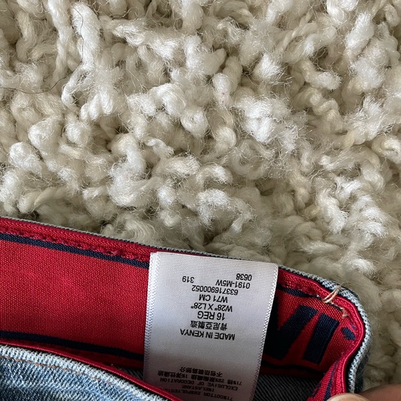 Boys Levi’s worn once Size 16 jeans - Picture 3 of 4